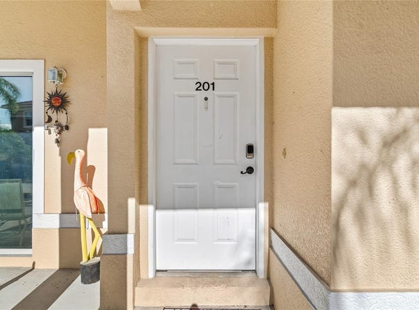 21041 SUNPOINT Way, LUTZ, FL 33558