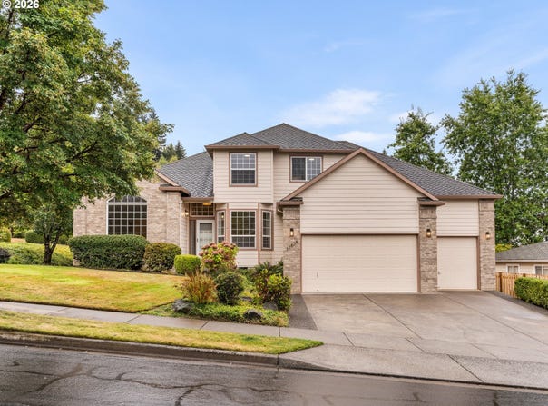 13456 SE Snowfire Dr, HappyValley, OR 97086