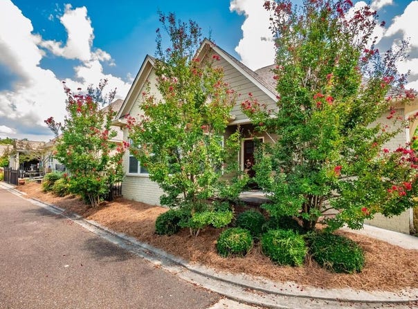 2004 Stonebridge, OXFORD, MS 38655