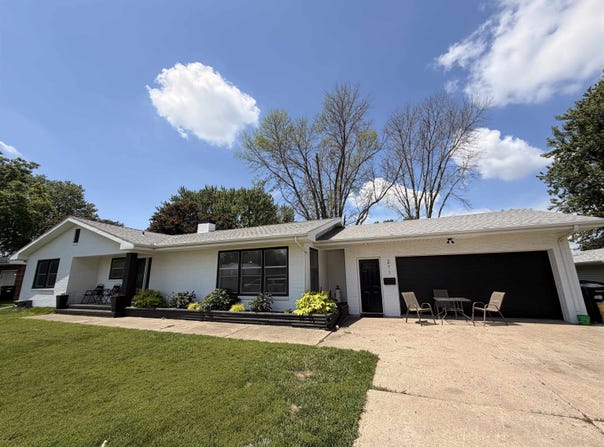 211 N 6th Avenue, Hartley, IA 51346