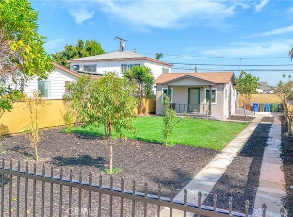 1433 W 96th, Los Angeles, CA 90047