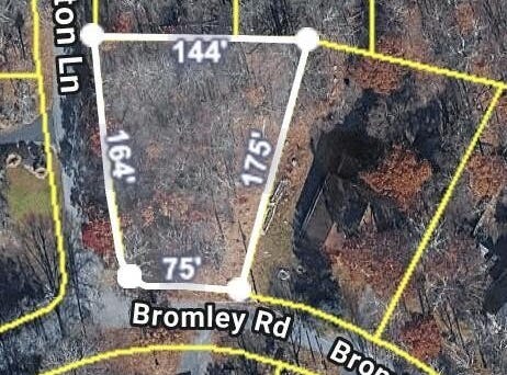 Bromley Rd 201, Henryville, PA 18332