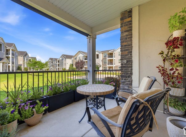 631 N SUN PEAK Dr, Vineyard, UT 84059