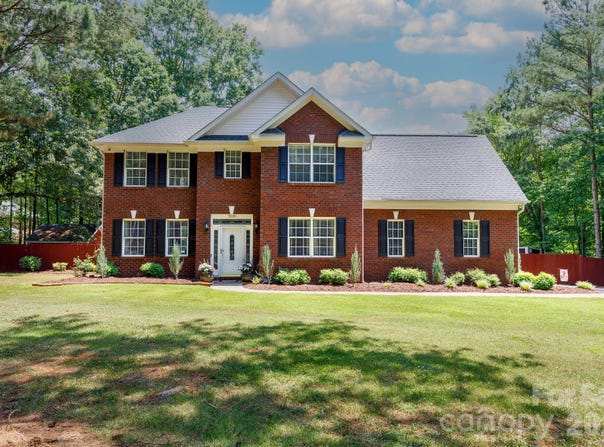 3009 Mamoth Oak Drive, Lancaster, SC 29720