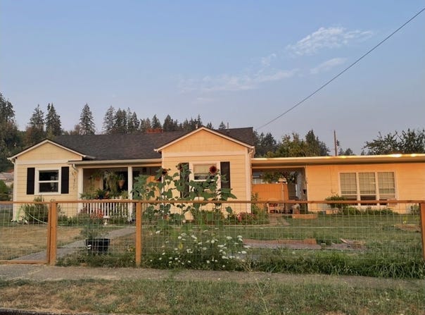 914 4TH Ave, SweetHome, OR 97386