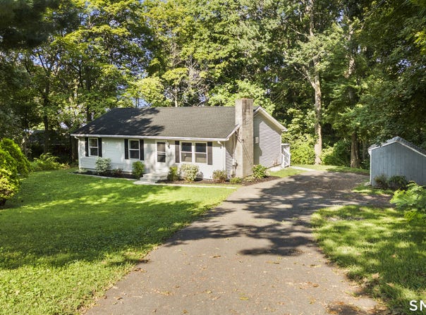 18 Hilltop Drive, Ellington, CT 06029
