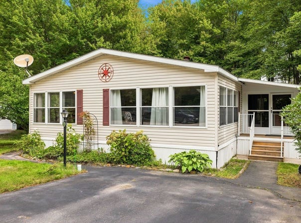 27 Morgan Road, Rochester, NH 03868