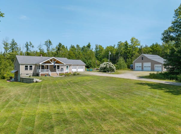 16 Three Pond Trail, Wiscasset, ME 04578