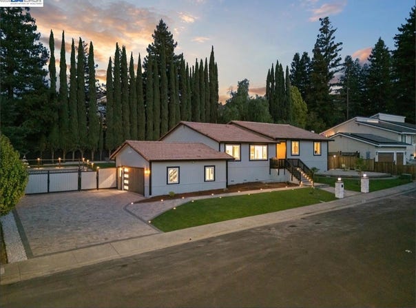 1084 Jamie Dr, Concord, CA 94518