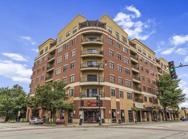 4953 Oakton Street, Skokie, IL 60077
