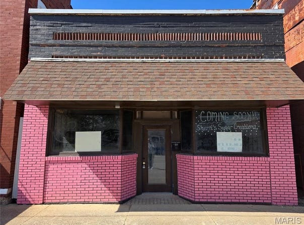 211 E Central Avenue, Benld, IL 62009