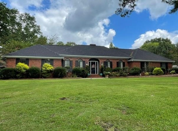 105 E Timber Ridge Dr, WAYNESBORO, MS 39367