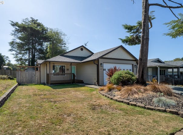 1045 NE 13TH Ave, RockawayBeach, OR 97136