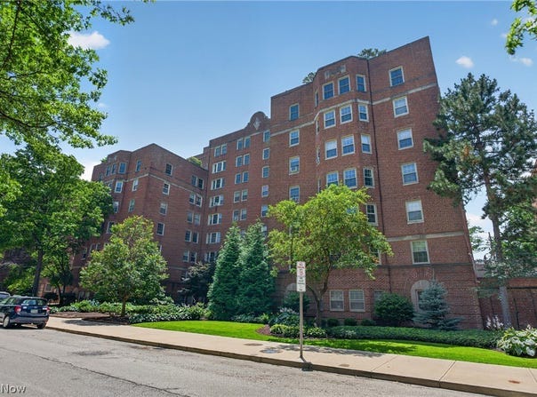 13600 Shaker Boulevard, Shaker Heights, OH 44120