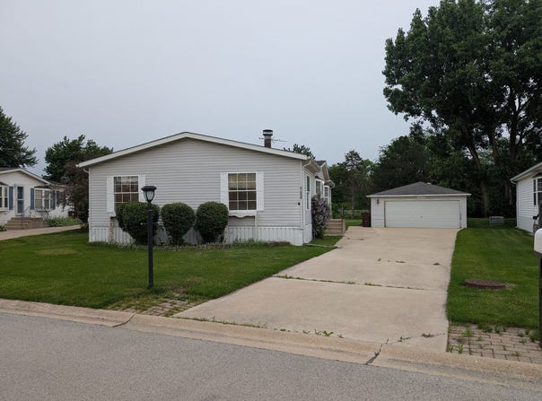 22636 Olympia Drive, Frankfort, IL 60423