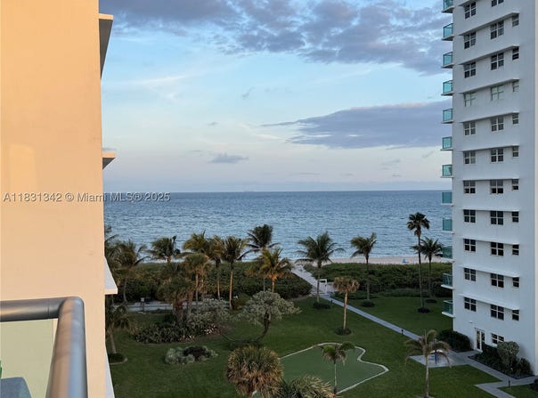 1620 N Ocean Blvd, Pompano Beach, FL 33062