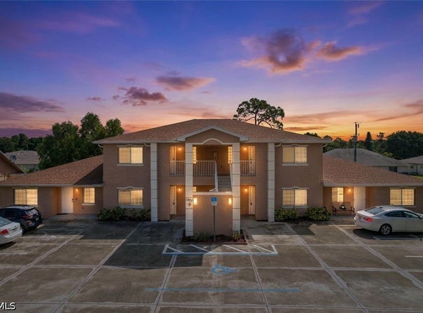 1227 SE 23rd Place, Cape Coral, FL 33990