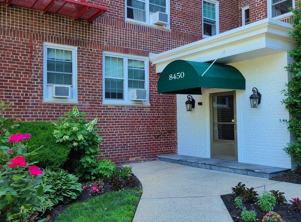 8450 BLVD E, North Bergen, NJ 07047