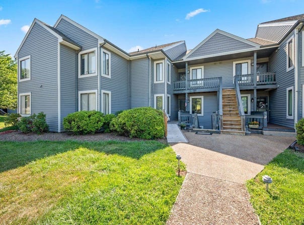 2412 Deer Run, Forest, VA 24551