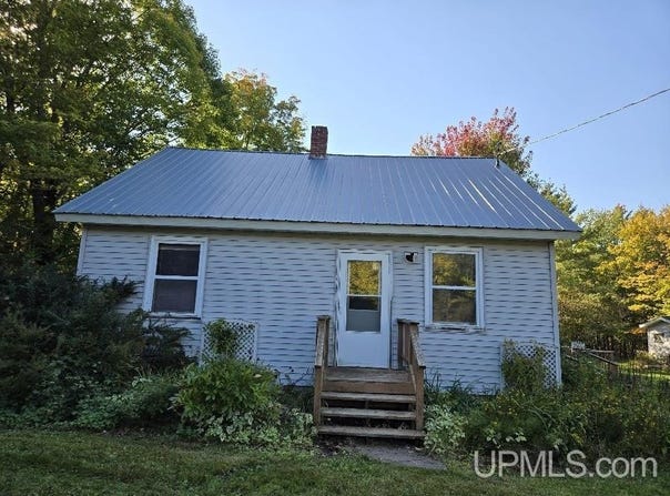 36741 Kujala Road, Ontonagon, MI 49953