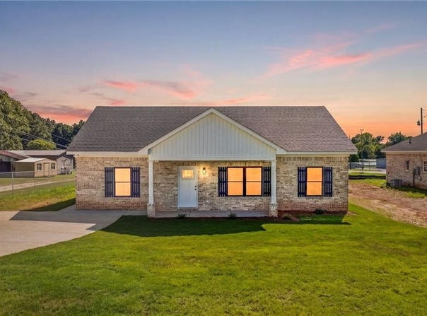 3216 phillips road, Lanett, AL 36863