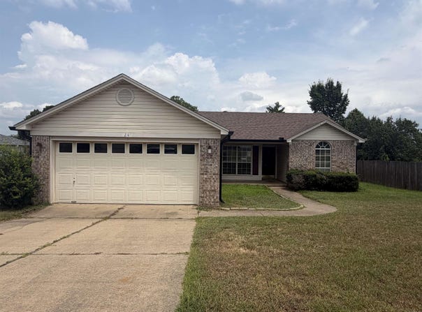 24 Meadow Ridge Loop, Maumelle, AR 72113