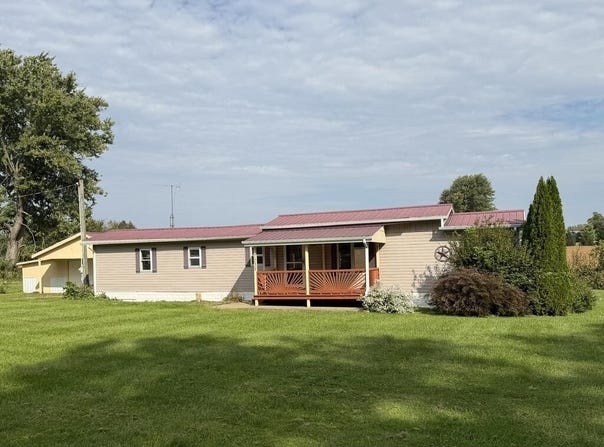 7239 Lexington Steam Corners, Lexington, OH 44904