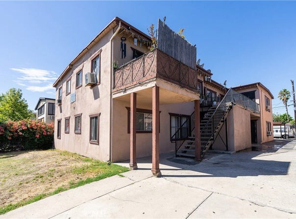 7301 Vineland, Sun Valley, CA 91352