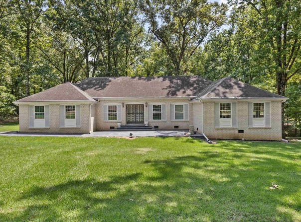 8425 BON LIN Dr, Bartlett, TN 38133