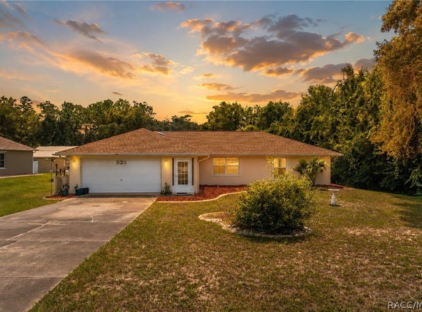 1294 E Cleveland Street, Hernando, FL 34442