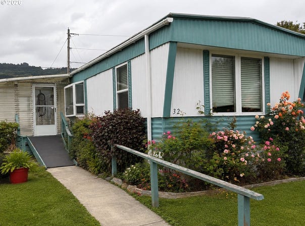 15505 OCEANVIEW Dr, Brookings, OR 97415