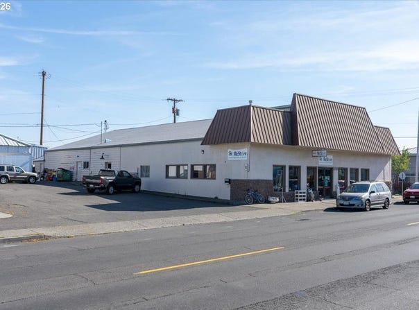 1001 W 6TH St, TheDalles, OR 97058