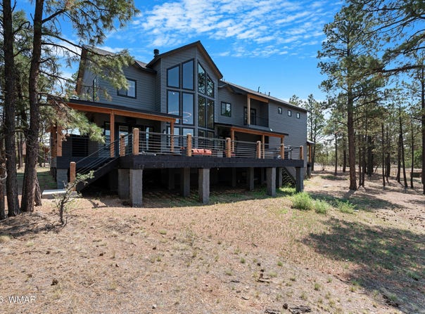 2238 Country Club Drive, Overgaard, AZ 85933