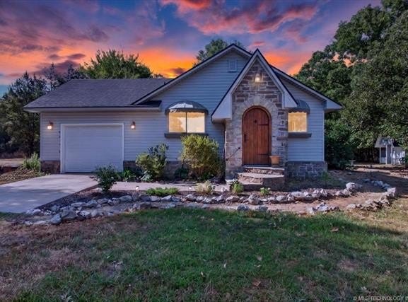 16607 Hwy 83, Howe, OK 74940