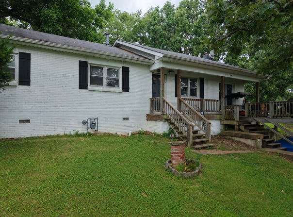 909 Patton Avenue, Cabool, MO 65689