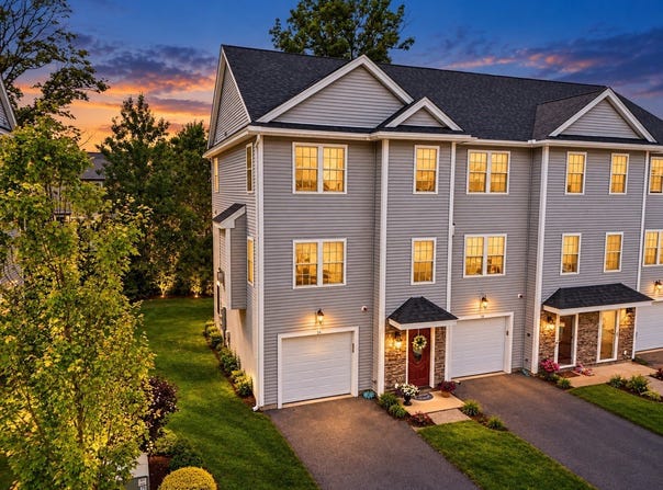 2 Starfish Way, Salisbury, MA 01952