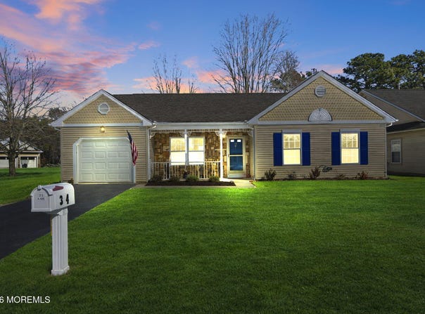 34 Molly Lane, Brick, NJ 08723