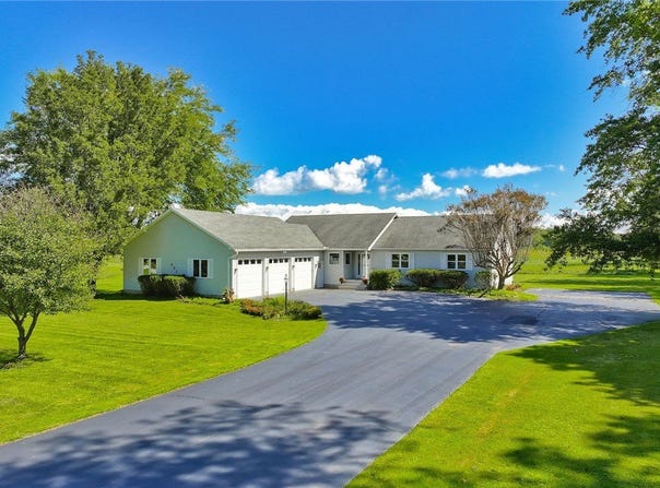 286 Phillips Road, Webster, NY 14580