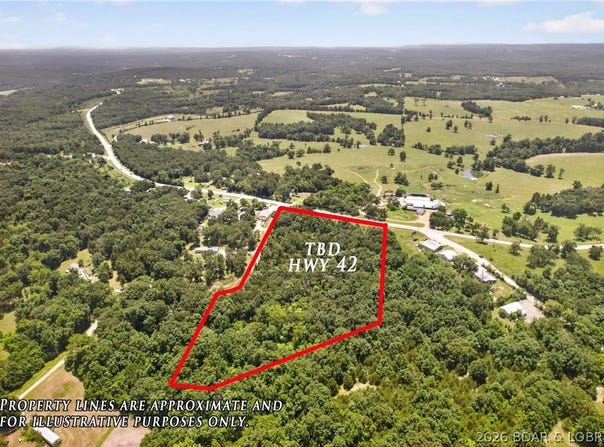 Hwy 42, Brumley, MO 65017