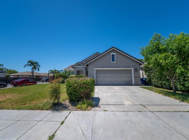 1000 Georgia Avenue, Madera, CA 93637