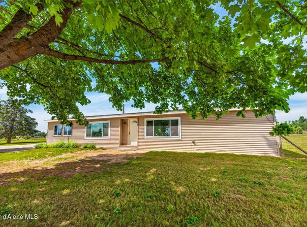 10215 E DAY MT SPOKANE Rd, Mead, WA 99021