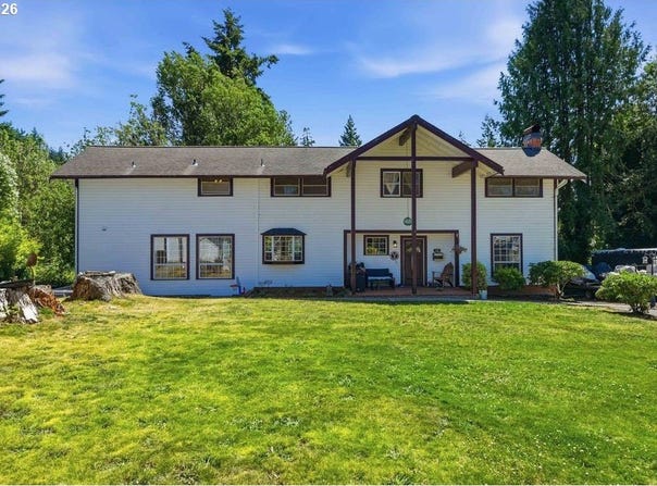 715 E 1ST St, Coquille, OR 97423