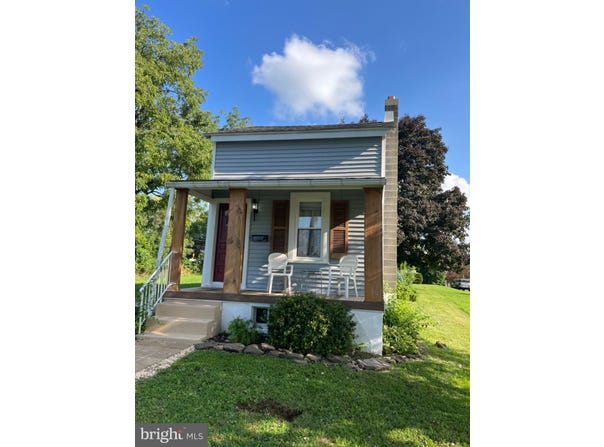 1435-R FRUSH VALLEY Road, READING, PA 19605