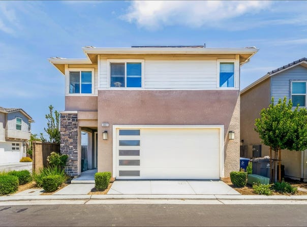 2557 Commonwood Lane, Clovis, CA 93619