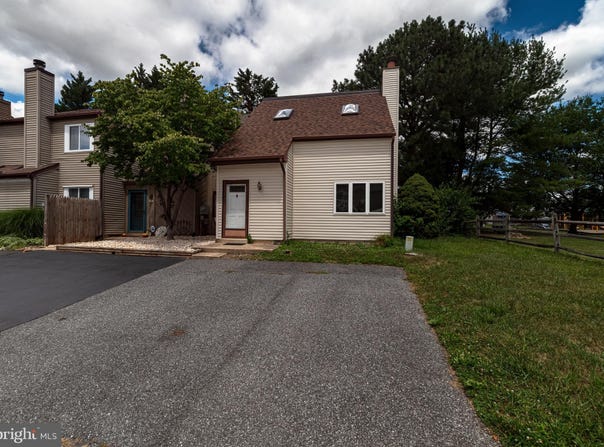 59 VALLEY Circle, NEWARK, DE 19711