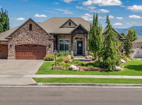 59 S SHADOW BREEZE Rd, Kaysville, UT 84037