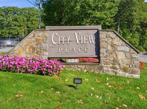 400 Meshanticut Valley Parkway, Cranston, RI 02920