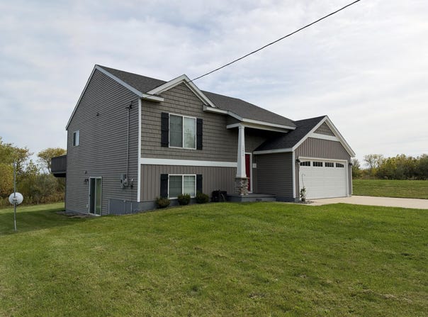 13330 S Marsh Way, Grant, MI 49327