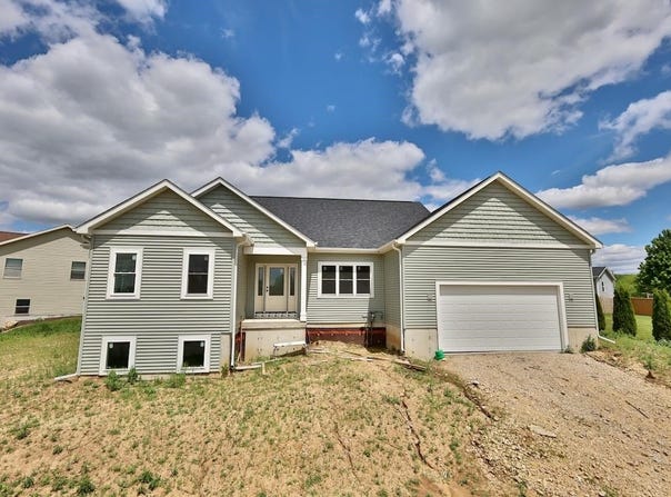 4401 Crested Owl Lane, Madison, WI 53718