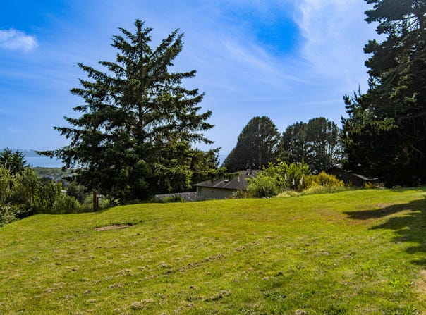 6498 Bell Terrace Road, Fields Landing, CA 95537